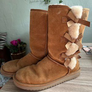 KOOLABURRA UGG FLEECED BOOTS SIZE 9